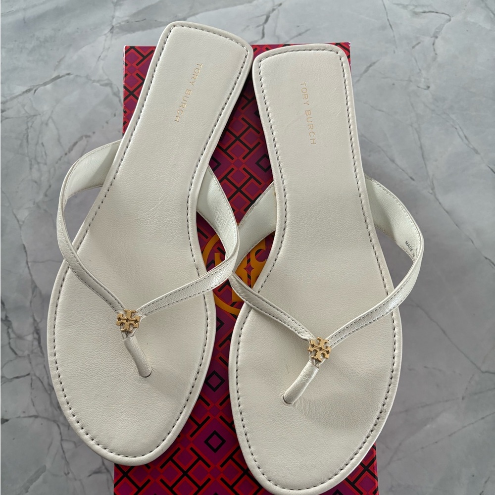 Tory Burch New Ivory Leather Thong Flip Flops Size 9.5